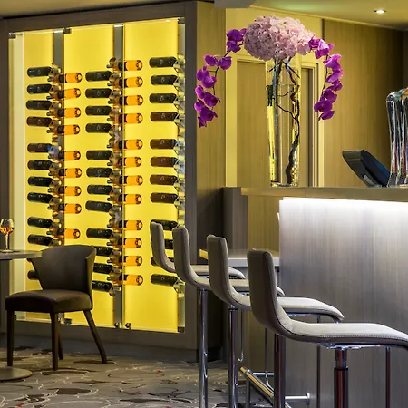Hotel Mercure Centre Vieux Port Marseilles